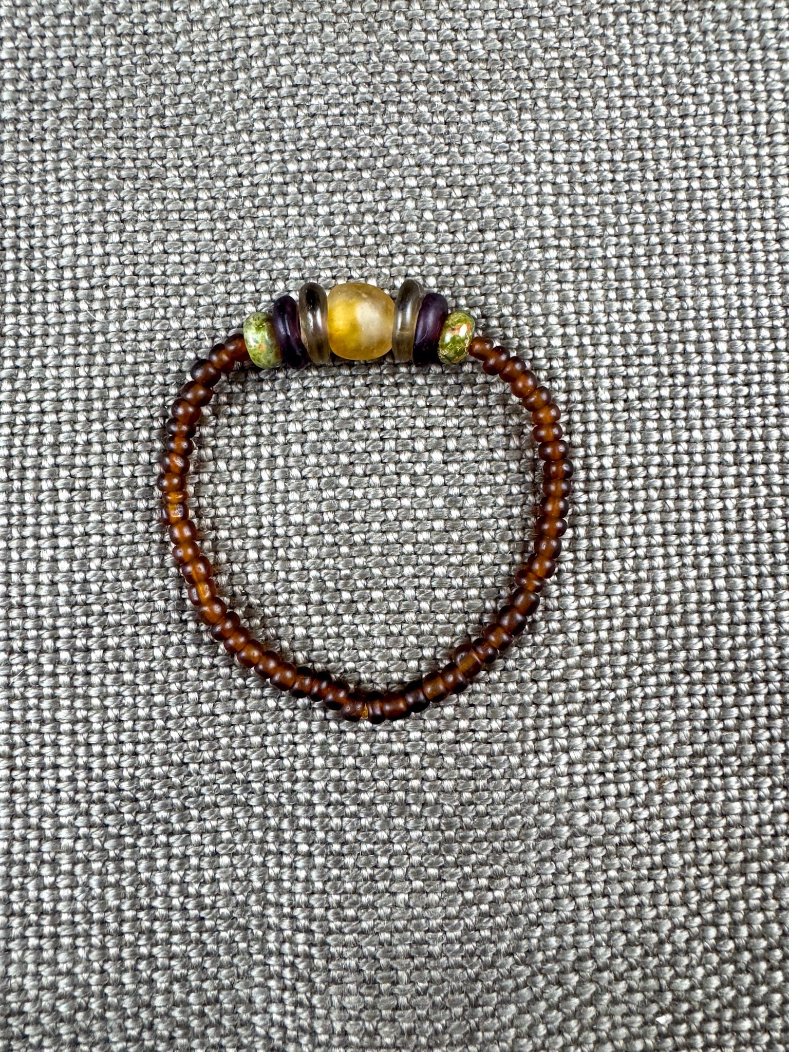 Simple Seed Bracelet | Roots