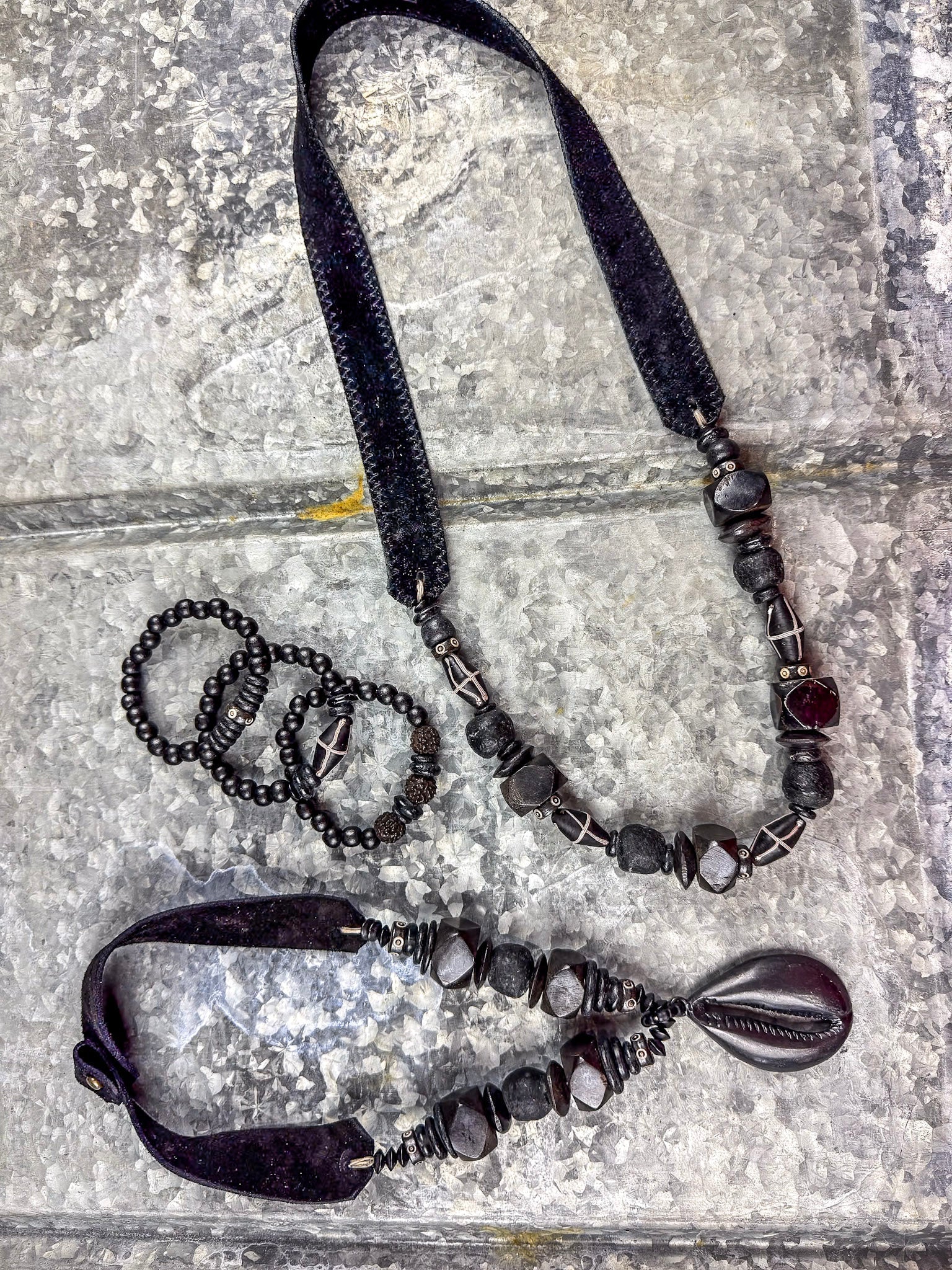 Mid Classic Necklace | Nightfall