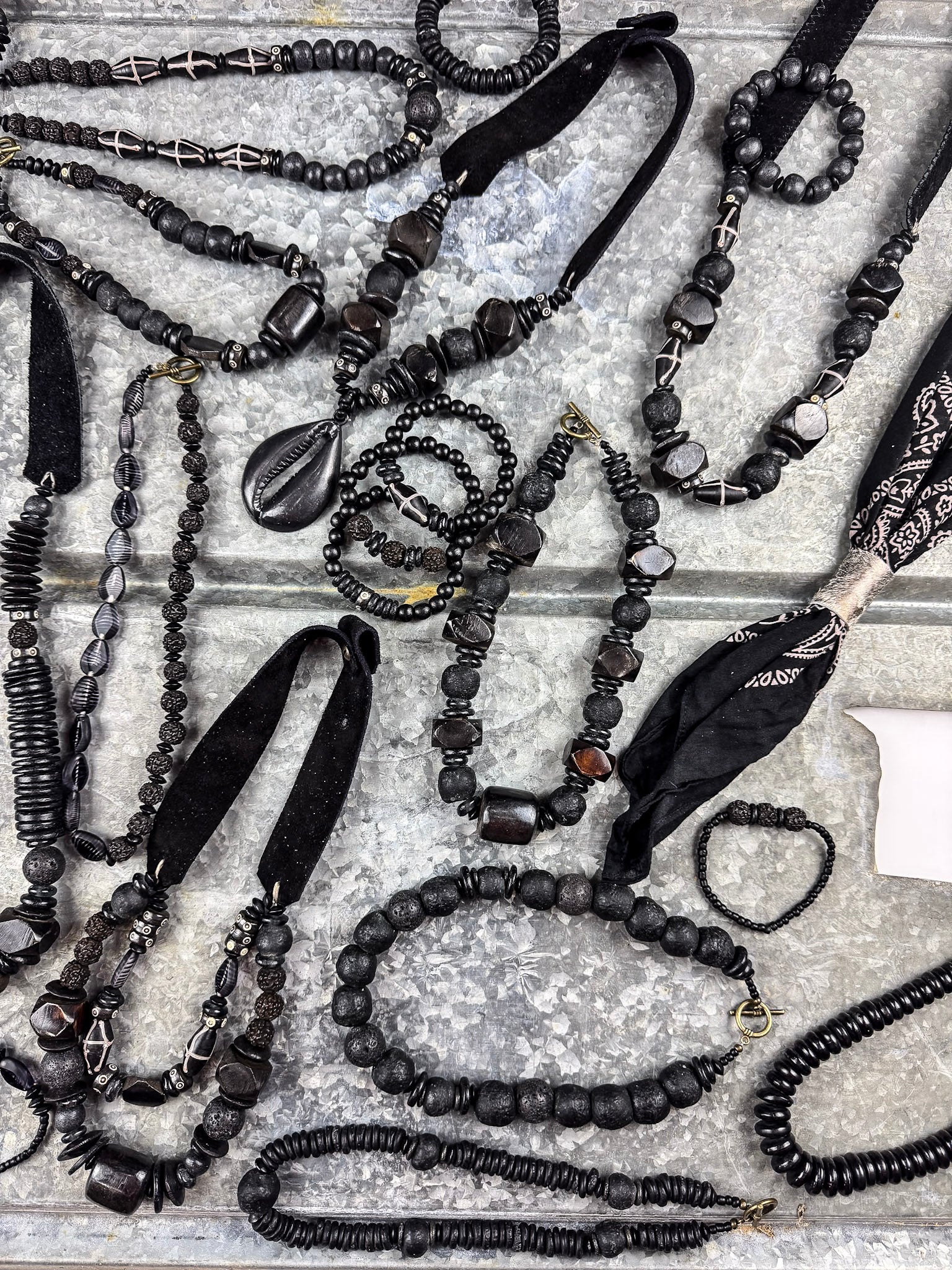 Classic Glass Necklace | Nightfall