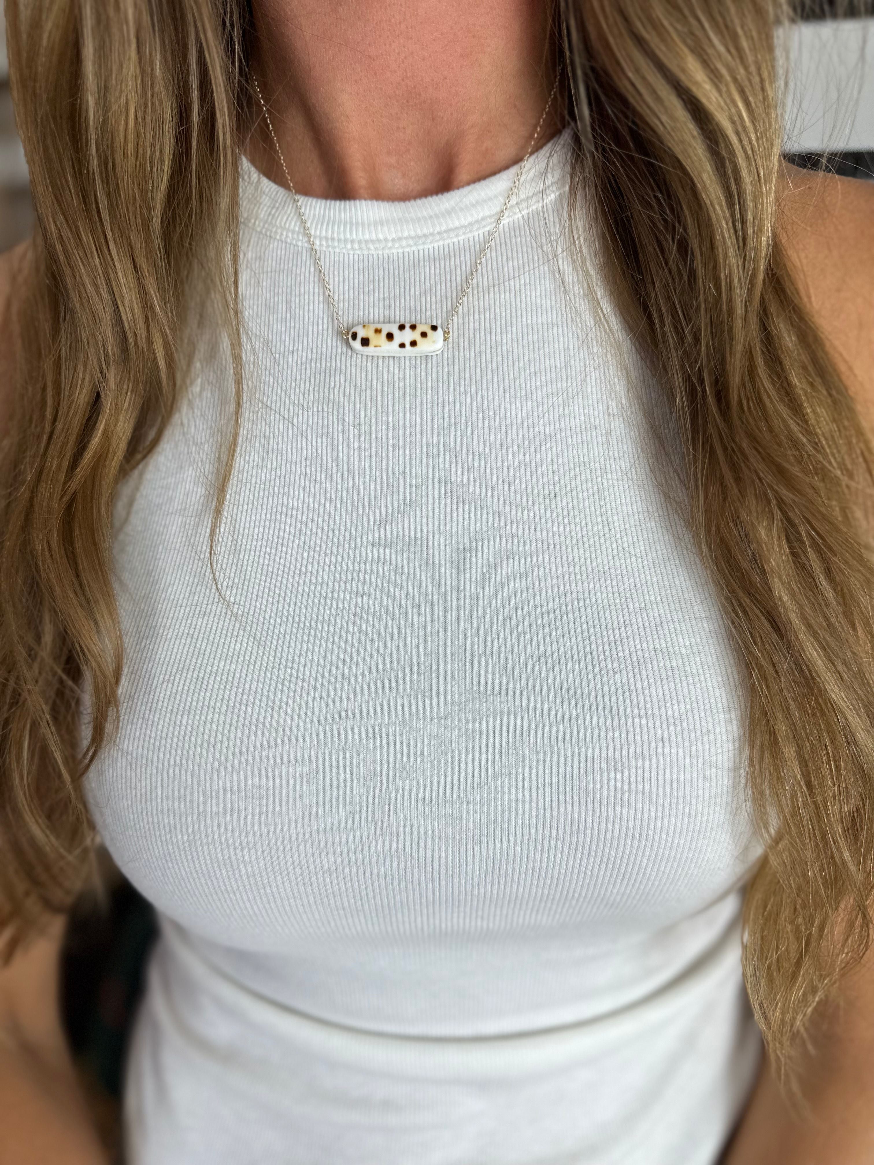 Simple Chain Necklace | Shell Bar