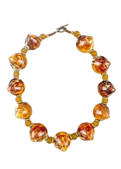 Classic Shell Necklace | Brown