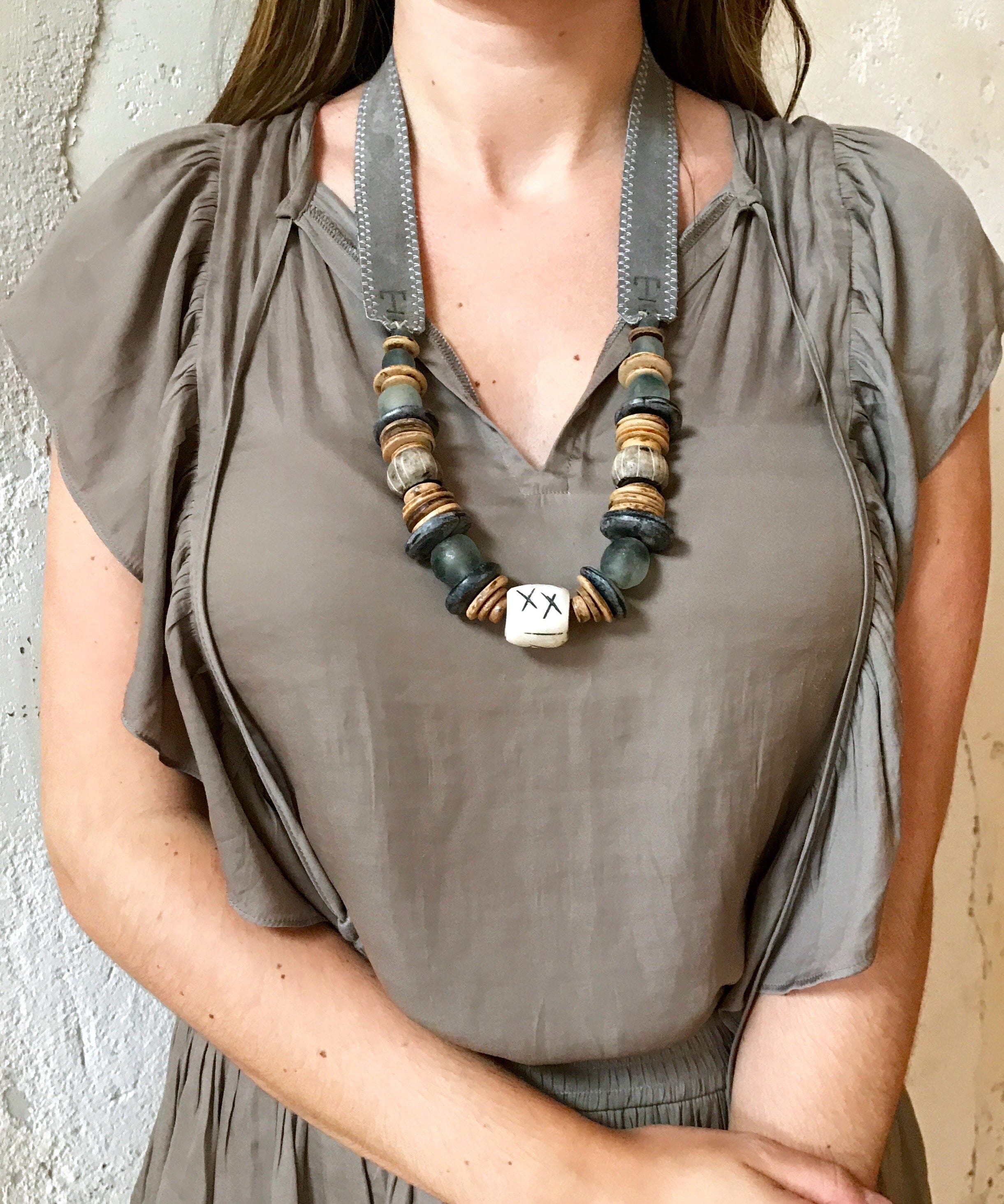 Mid Classic Necklace | Mist Batik