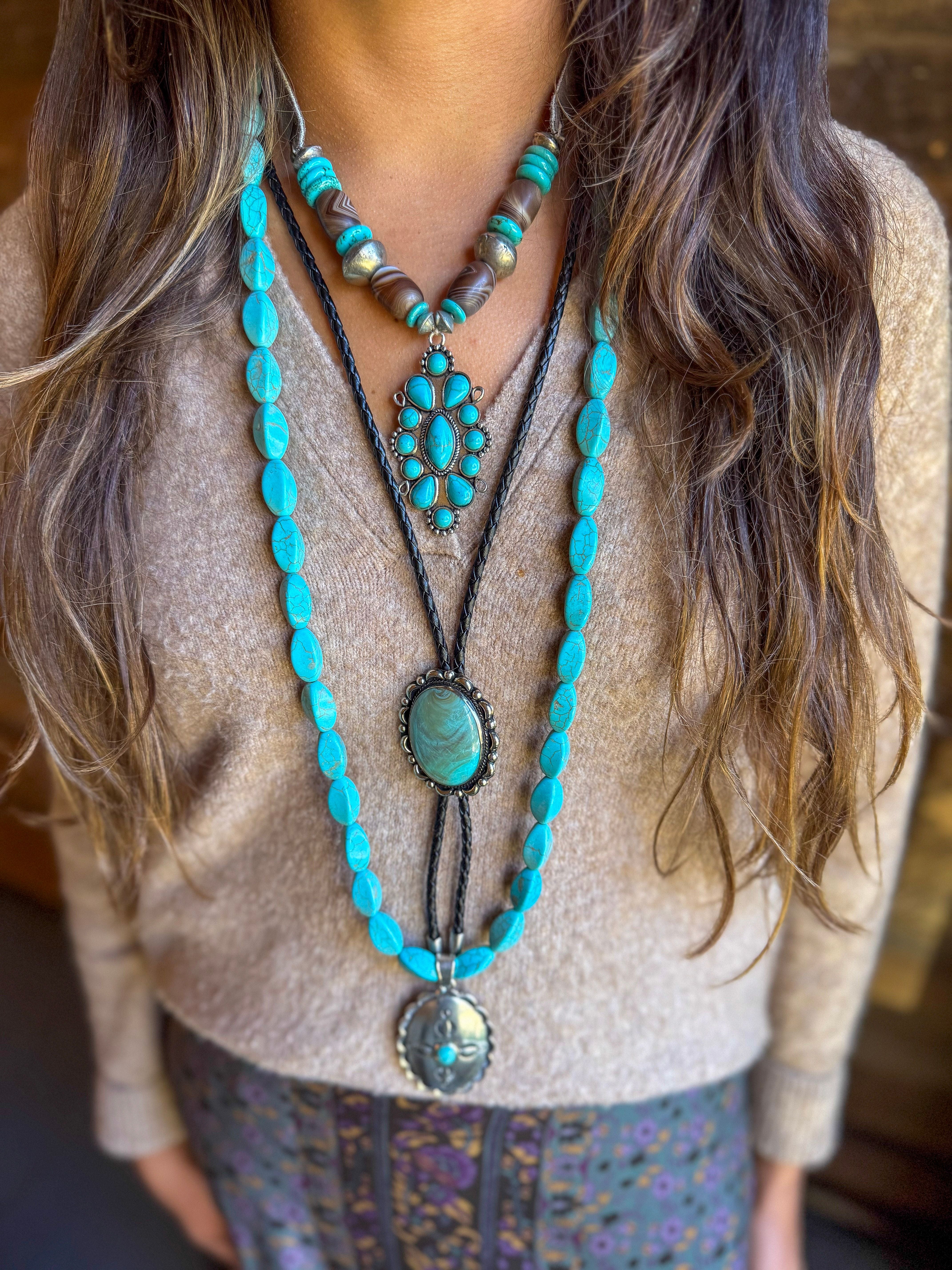 Slim Pendant Necklace | West