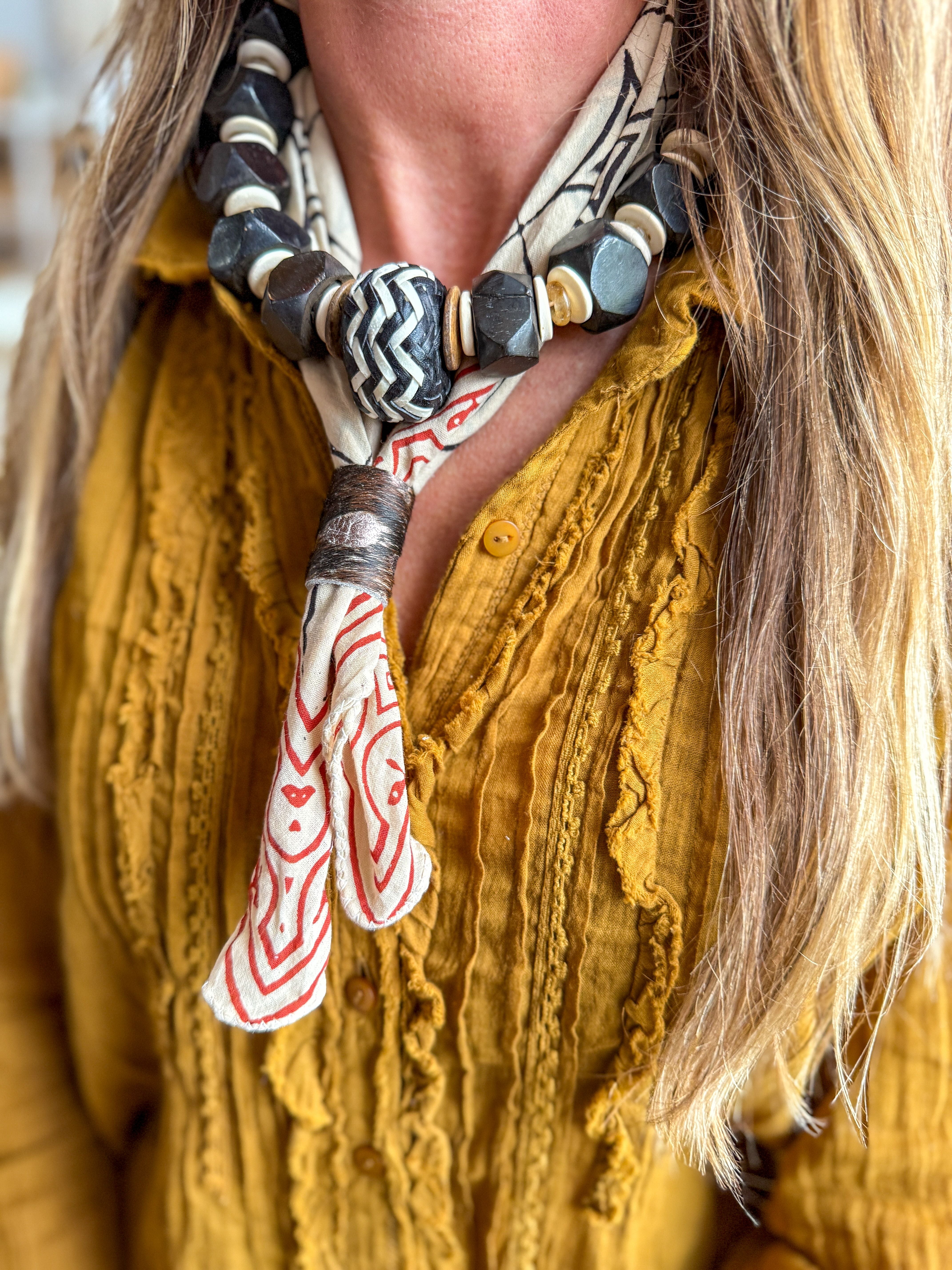 Classic Bone Necklace | Black Equestrian