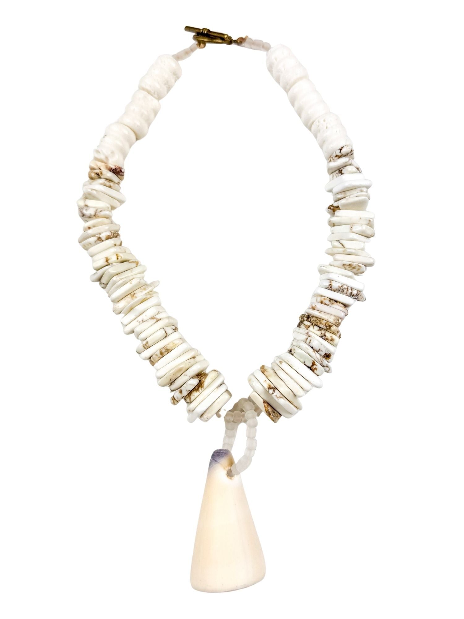 Classic Shell Necklace | White | Final Sale