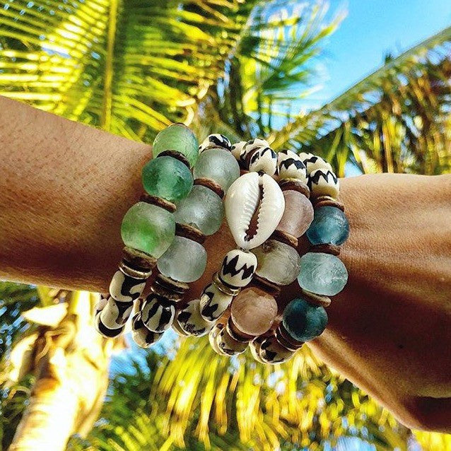 Cowrie Tribal Stack Bracelet | Gray