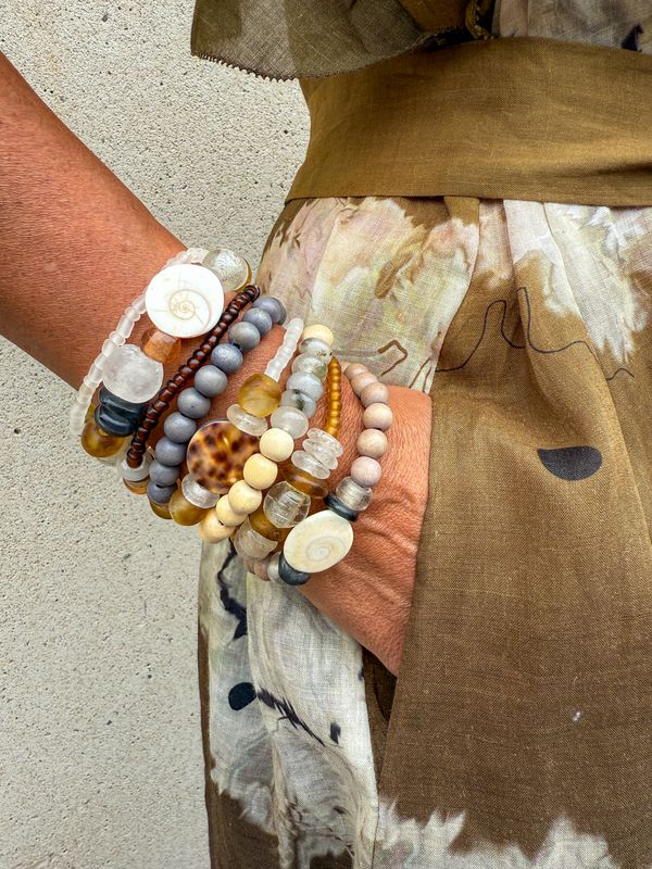 Simple Seed Bracelet | Camel + Mist