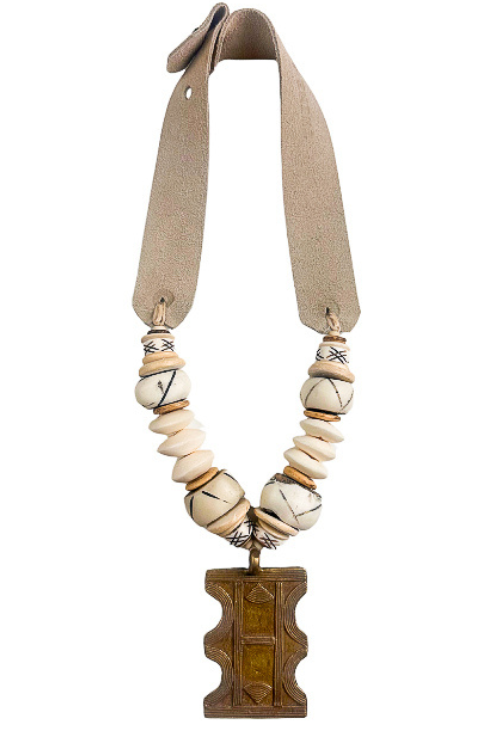 Mid Brass Pendant Necklace | Ivory