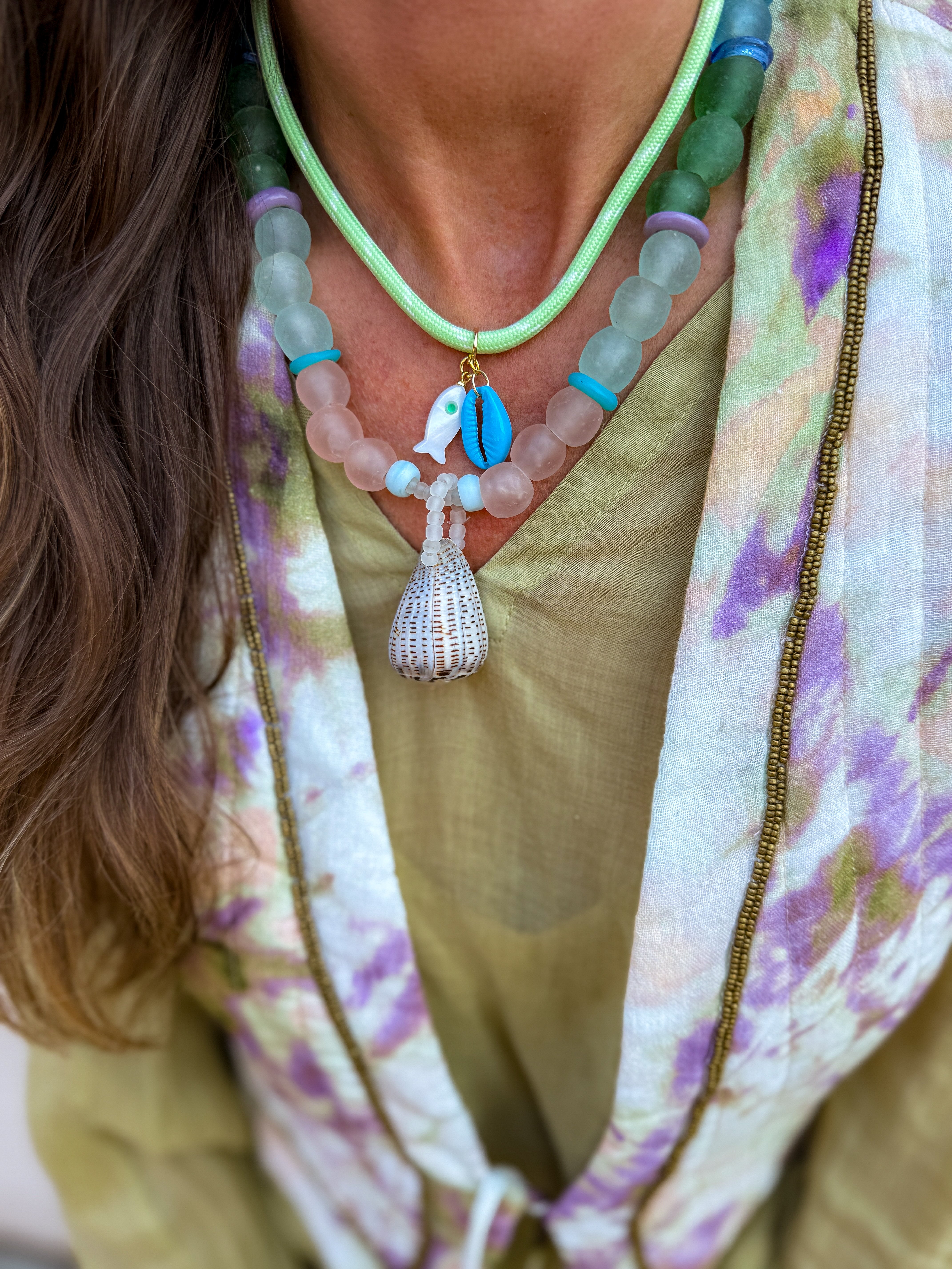 Classic Shell Necklace | Charleston