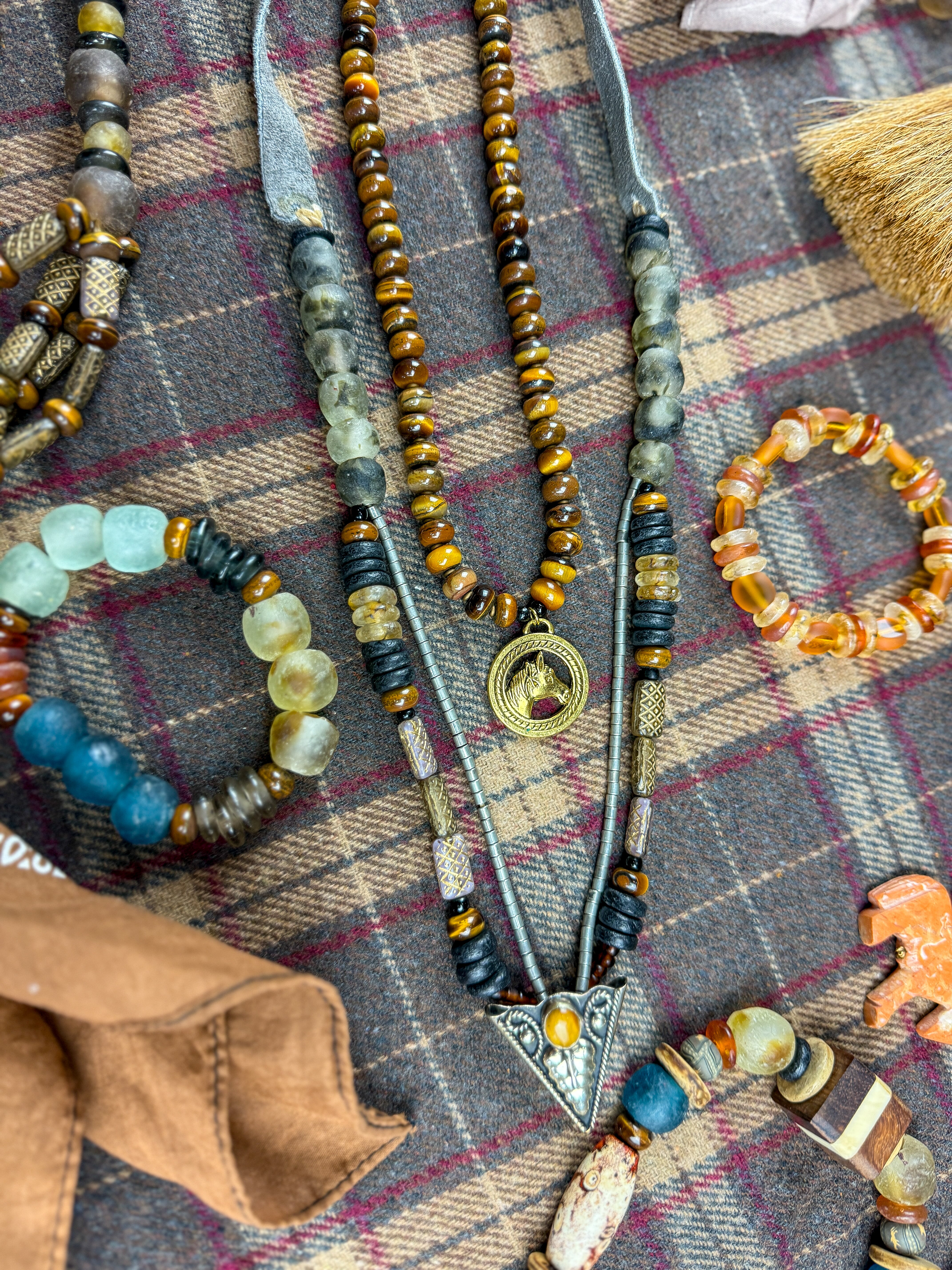 Slim Arrowhead Necklace | Equestrian