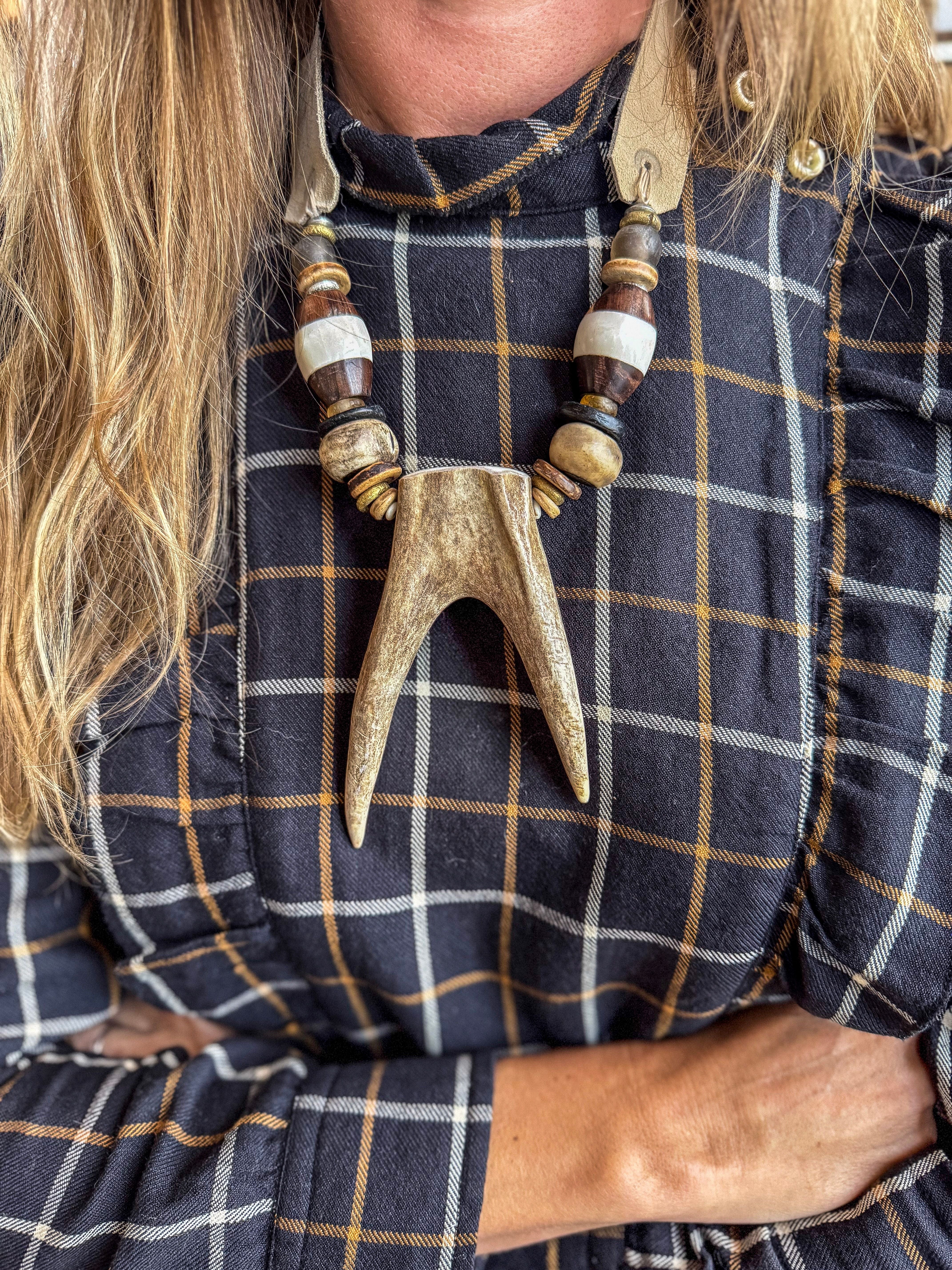 Mid Antler Necklace | Slate