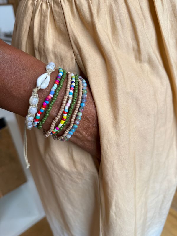 Woven Cowrie Bracelet | White | Final Sale