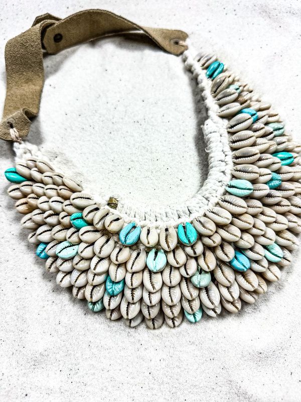 Cowrie Collar Necklace | Edition 22