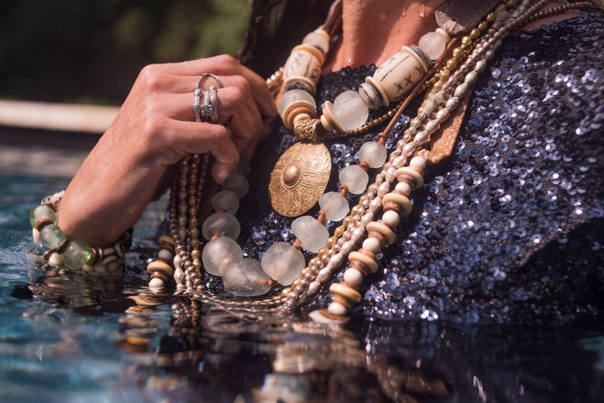 Mid Brass Pendant Necklace | Ivory