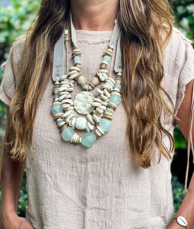 Cord Classic Necklace | Cowrie